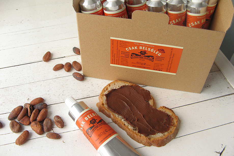 Hazelnut gianduja spread